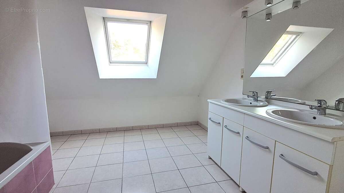 Maison individuelle - 5 chambres et grand jardin - photo 6