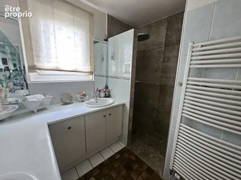 Maison 140 m² à Montrond-Les-Bains  - photo 8