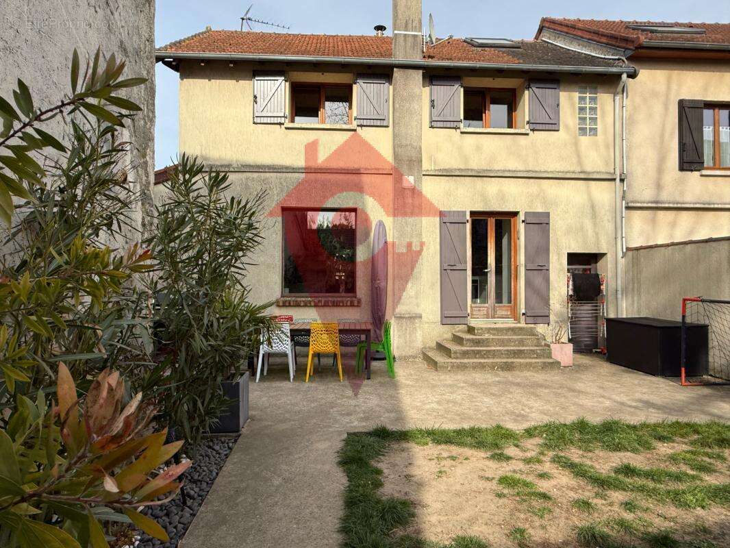 Maison à LES ALLUETS-LE-ROI