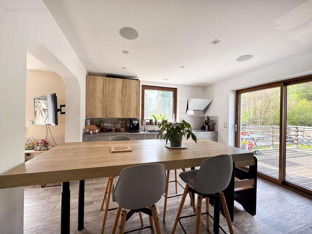 Maison à SAINT-JEOIRE