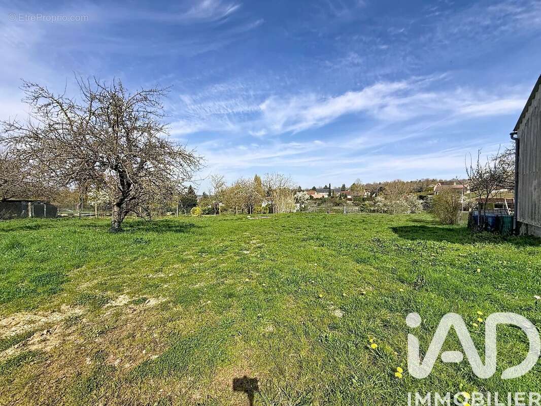 Photo 6 - Terrain à SAINT-JULIEN-DE-CHEDON