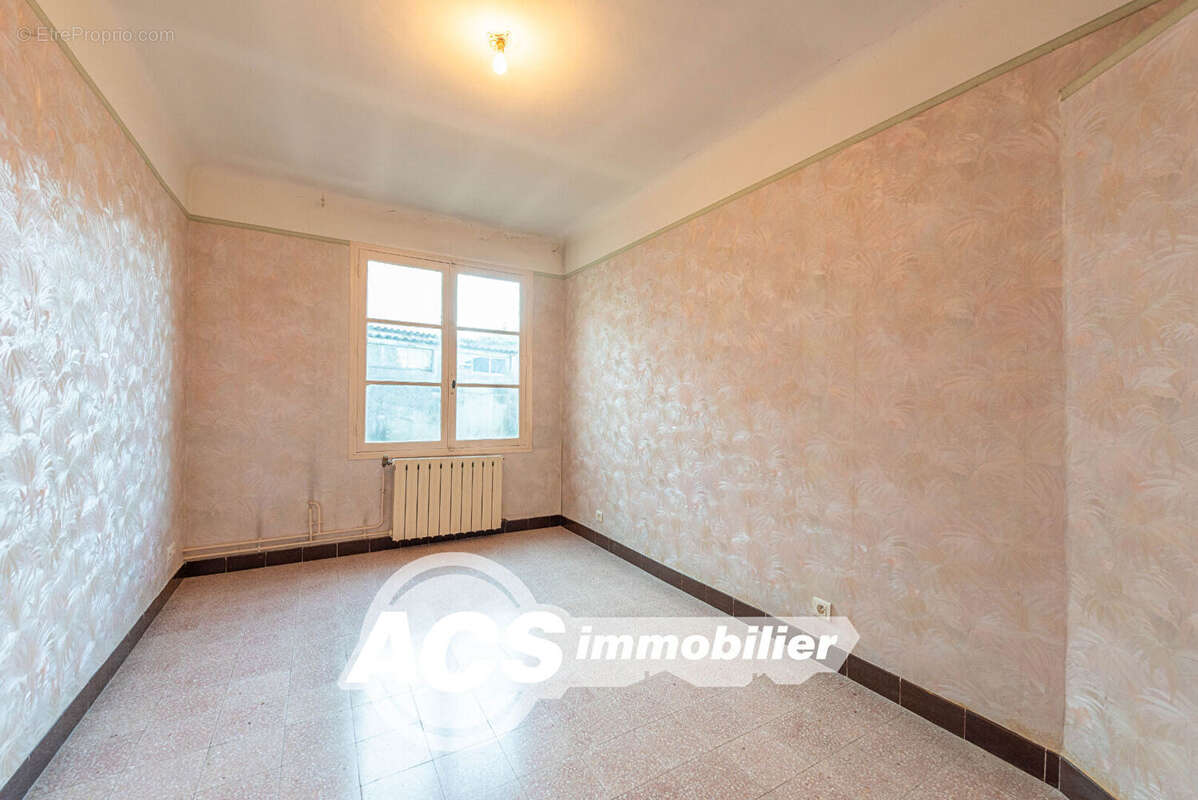 Maison à CHATEAUNEUF-LES-MARTIGUES