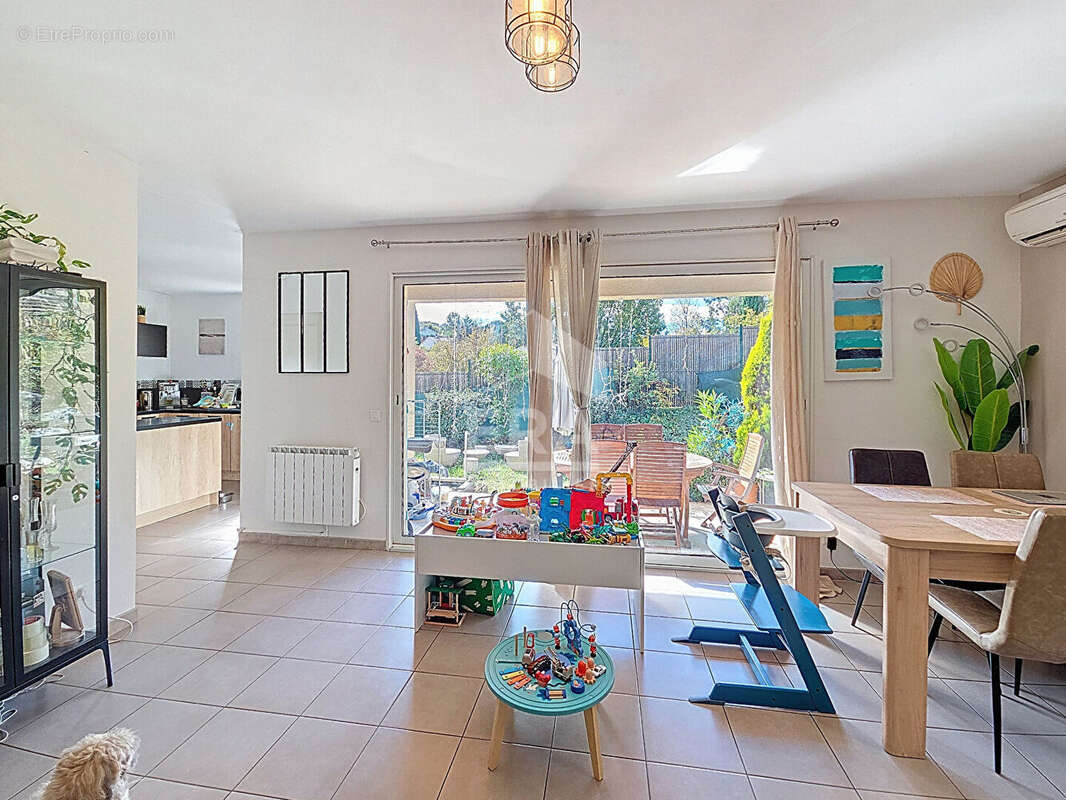 Maison à PIERREVERT