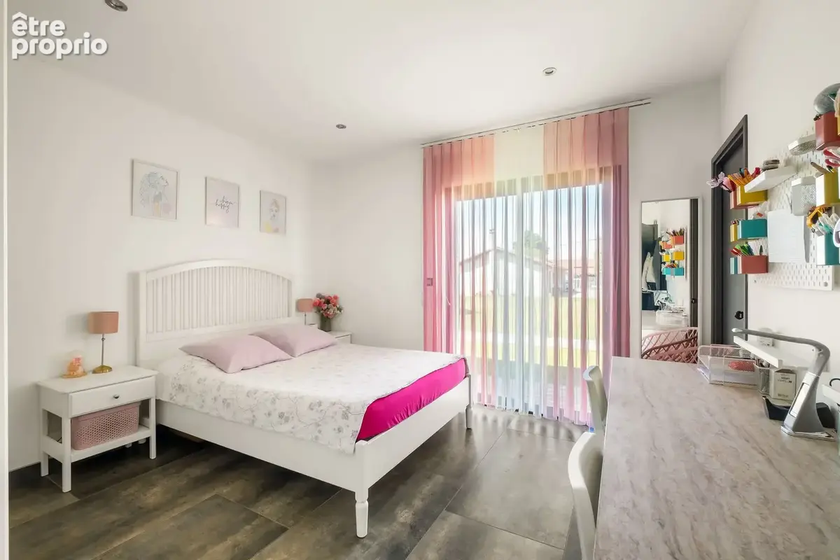 Maison t5 de 244 m2 - photo 15