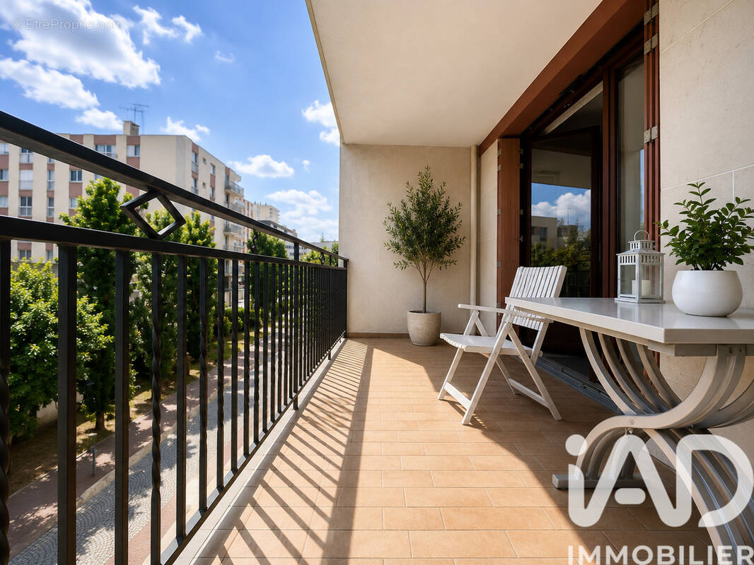 Photo 1 - Appartement à VILLEMOMBLE