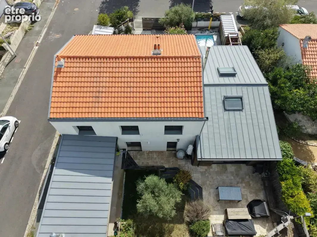Maison 7 pièces 163 m² à vendre à L'houmeau (17137) - photo 4