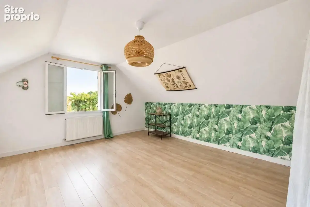 LUZARCHES – Une propriété rare au cœur de 2 646 m² de verdure - photo 14