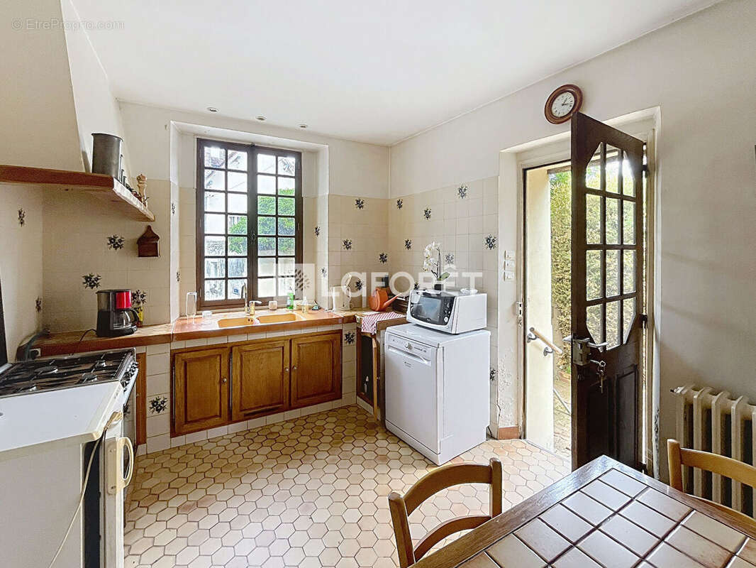 Maison familiale orgeval - 8 pièce(s) - 230 m2 - photo 6