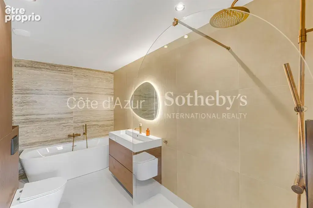 Antibes, appartement de 79 m² rénové avec exposition sud et terrasse - photo 7