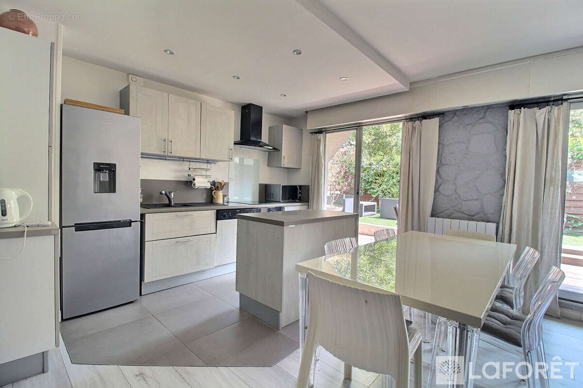 Appartement La Garenne Colombes 3 pièce(s) 67.5 m2 - photo 6