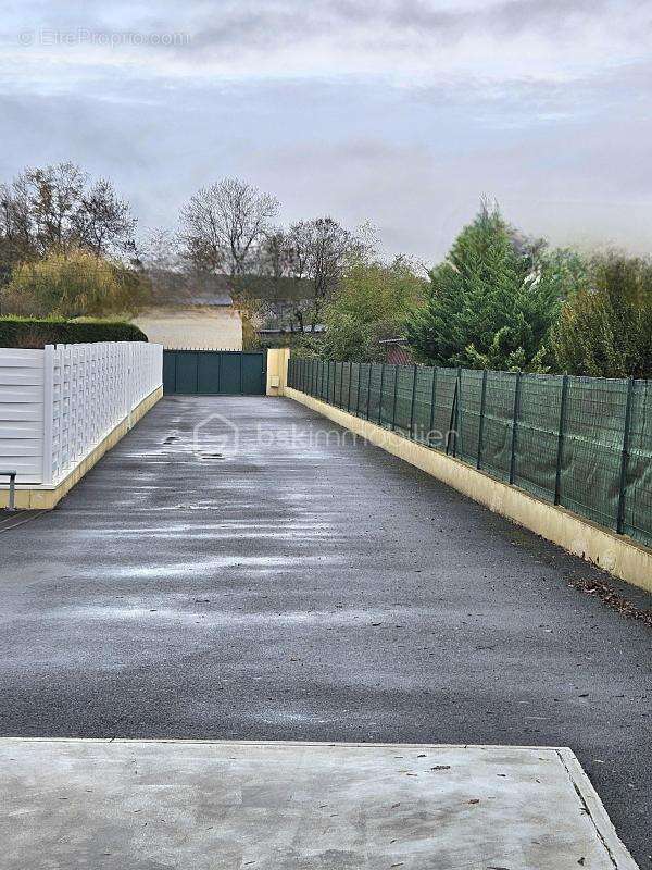 Commerce à NORT-SUR-ERDRE