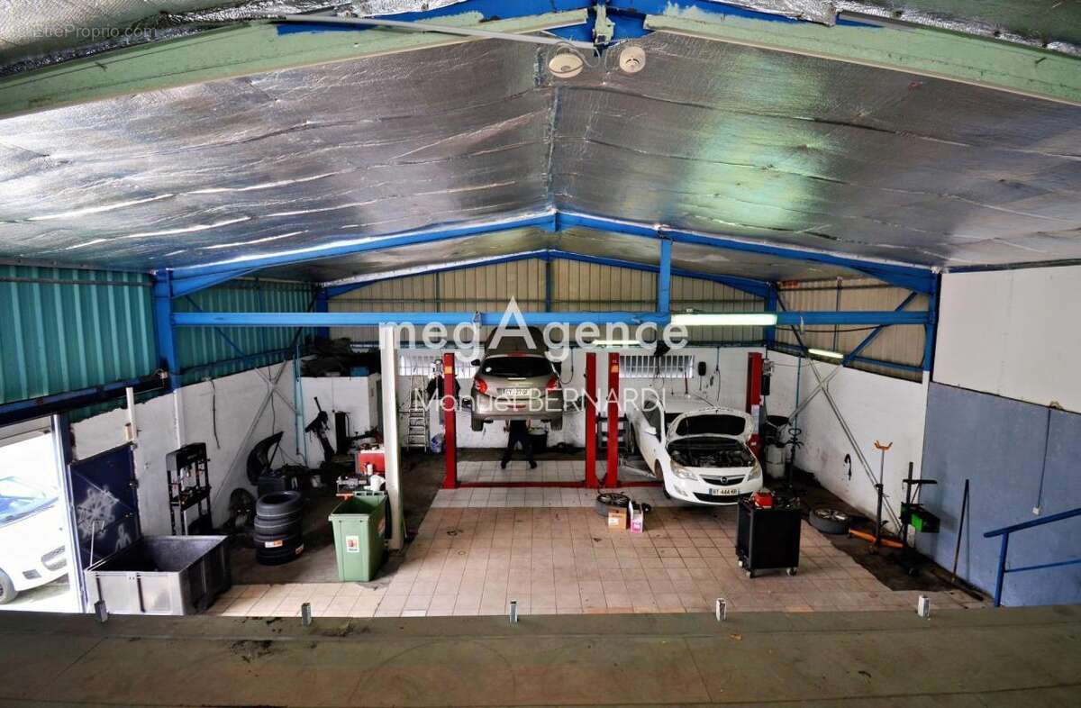 Commerce à PETIT-BOURG