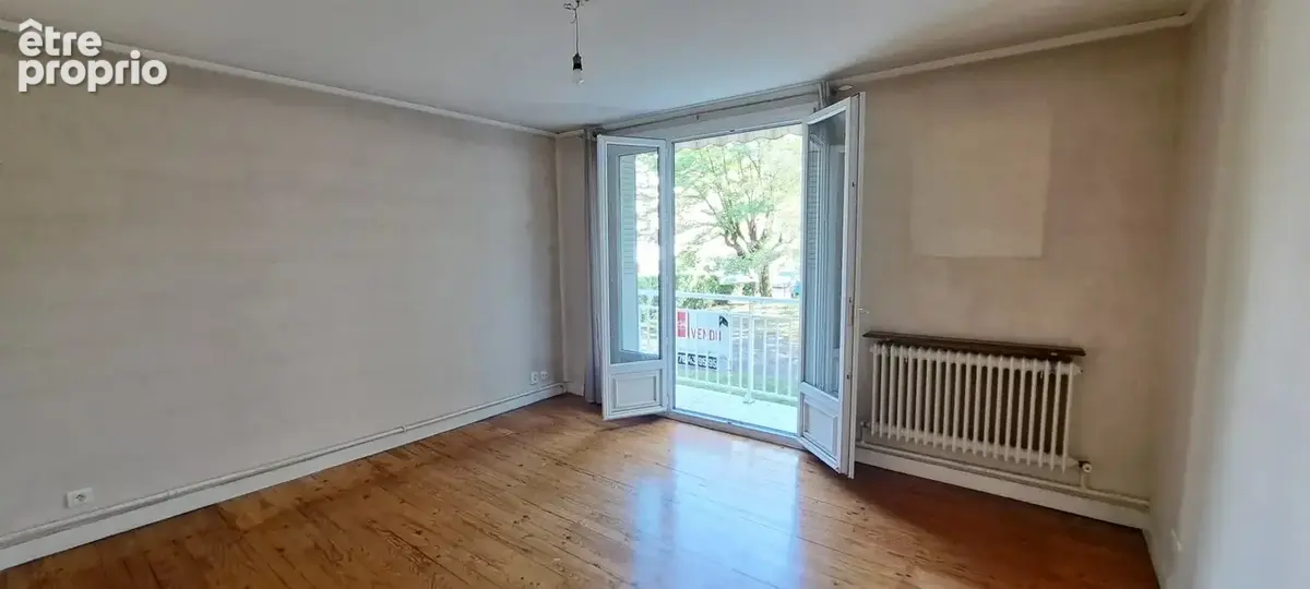 Grenoble  - T3 de 55 m2 avec cave et garage inclus ! - photo 3