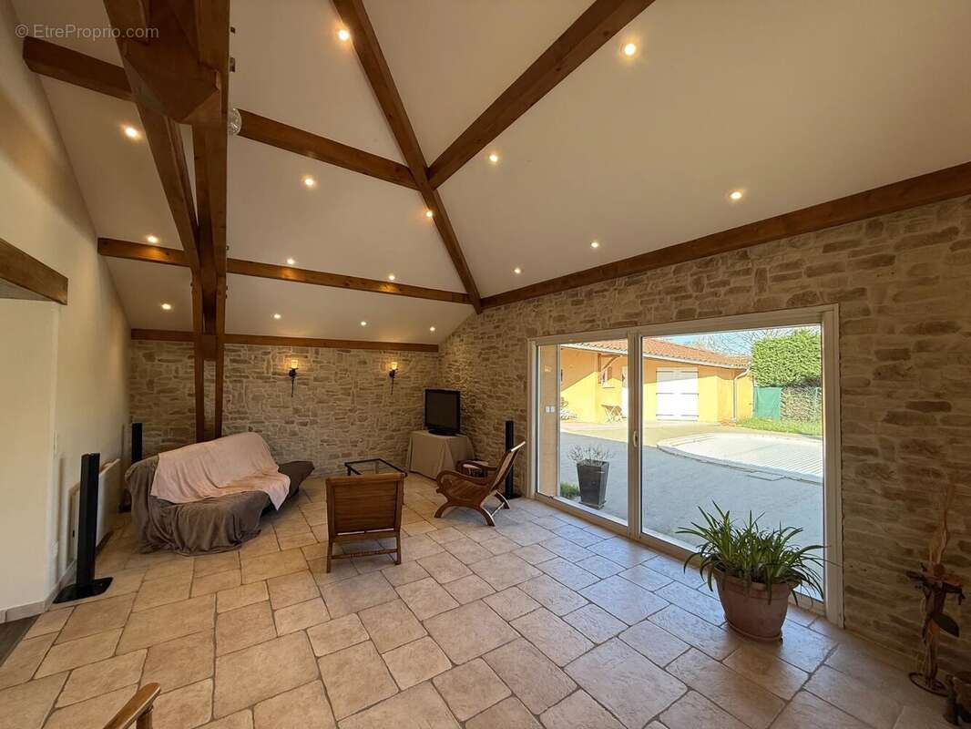 Maison à VILLEFRANCHE-SUR-SAONE