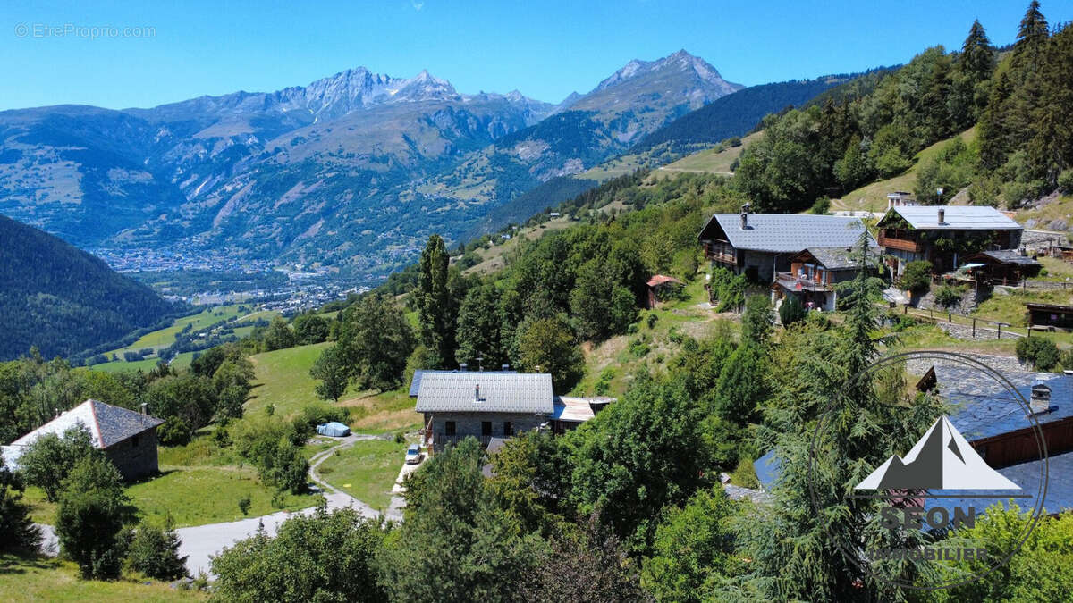 Maison 176 m² à Montvalezan  - photo 2