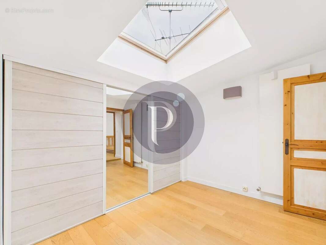 Appartement à LE PLESSIS-ROBINSON