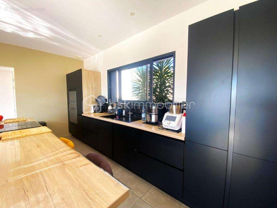 Maison à BELLEGARDE