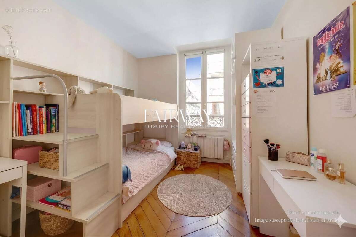 Appartement à PARIS-8E