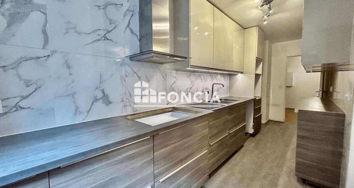 Appartement à LEVALLOIS-PERRET