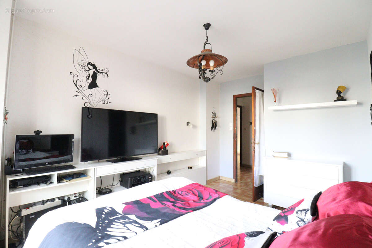 Appartement à SAINT-MARTIN-D'HERES