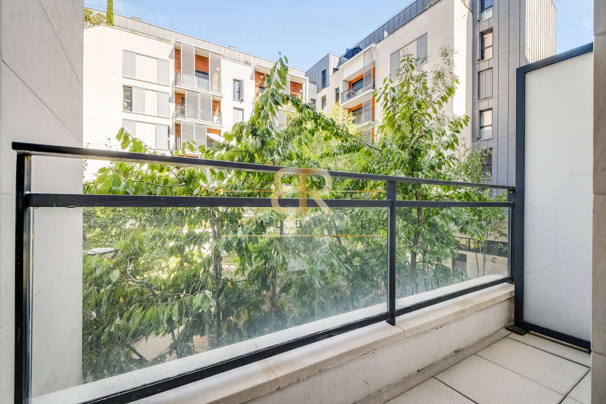 Calme / refait a neuf / terrasses - photo 8