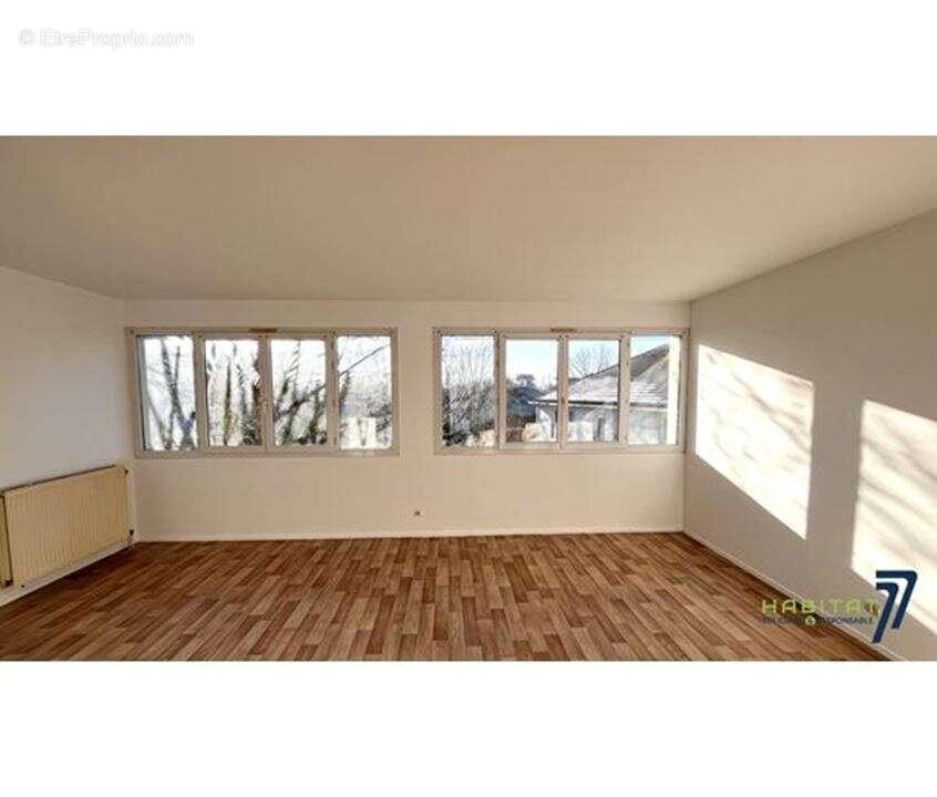 Appartement à MAGNY-LE-HONGRE