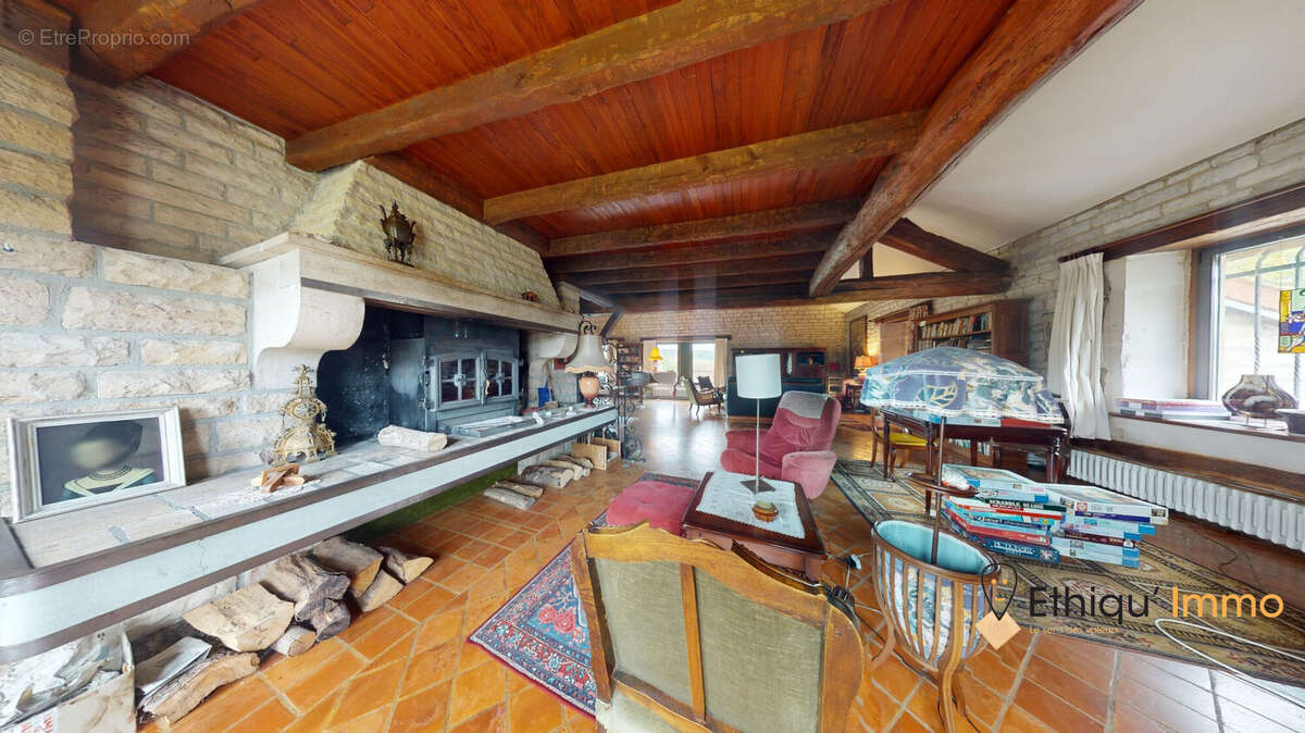 Maison à GILLANCOURT