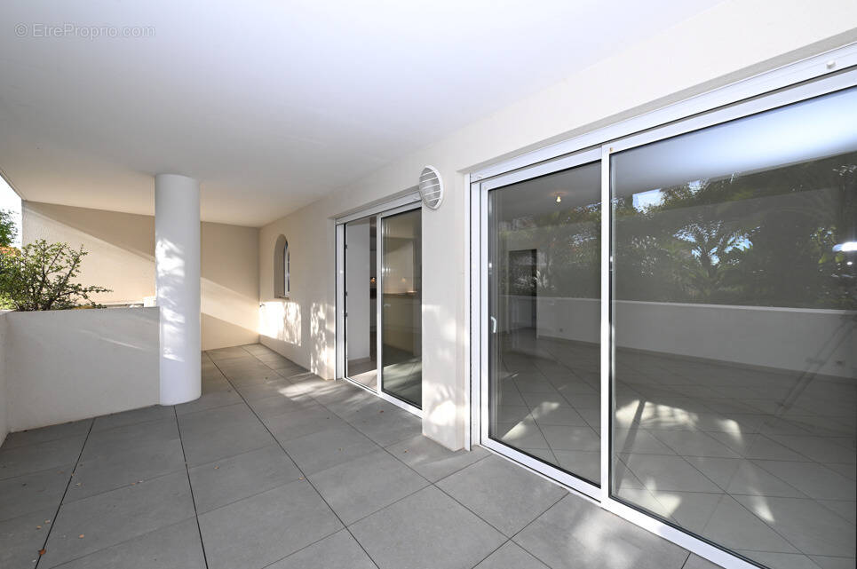 Appartement à LA LONDE-LES-MAURES