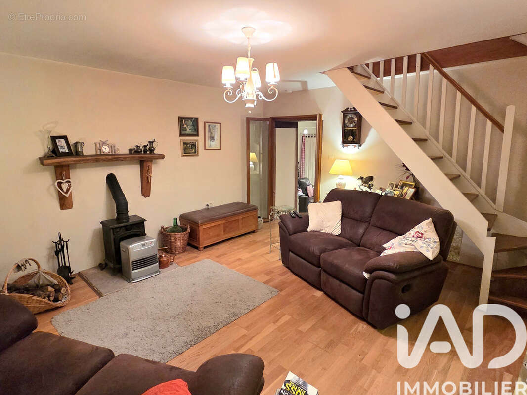 Maison 95 m² à Jouac  - photo 8