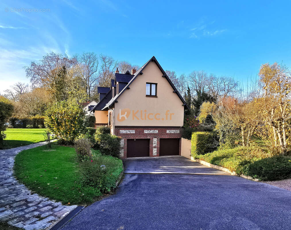 Maison à SAINT-NICOLAS-D'ALIERMONT