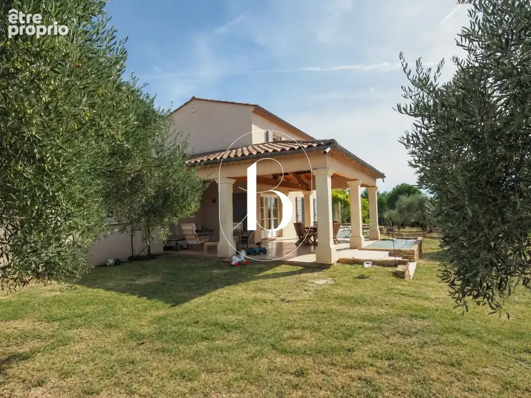 Une maison à découvrir dans un environnement privilégié - photo 15