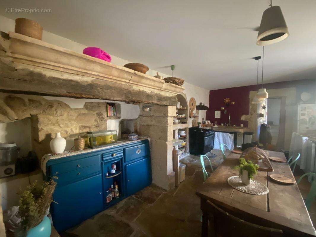 Maison à BARJAC