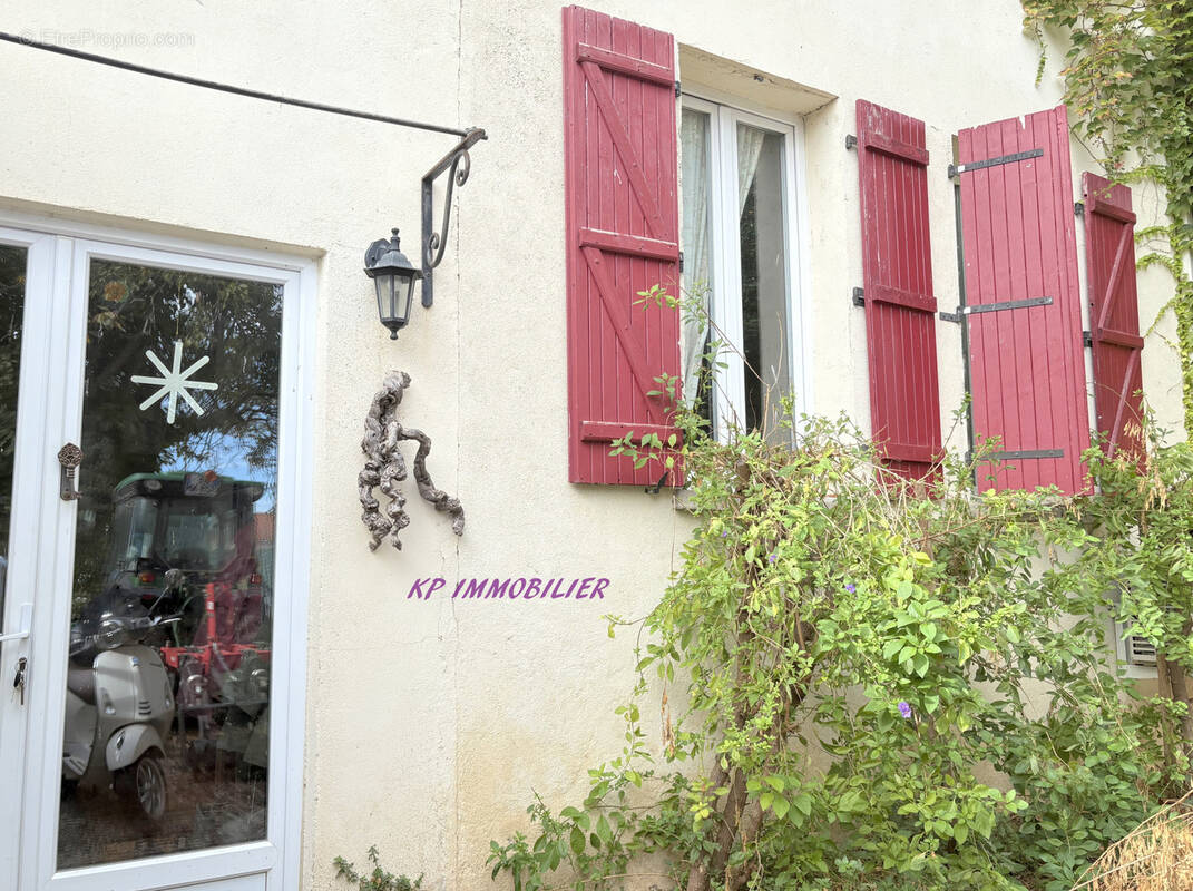 Maison à CUXAC-D&#039;AUDE