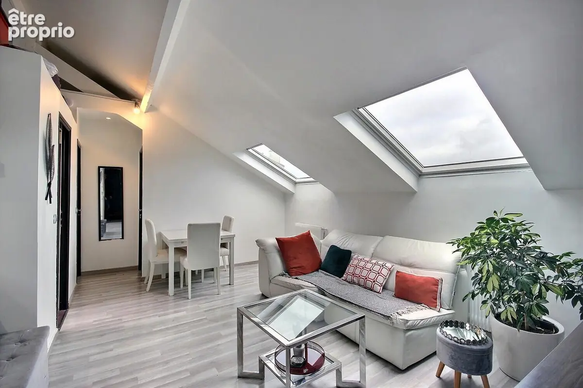 Appartement à COURBEVOIE