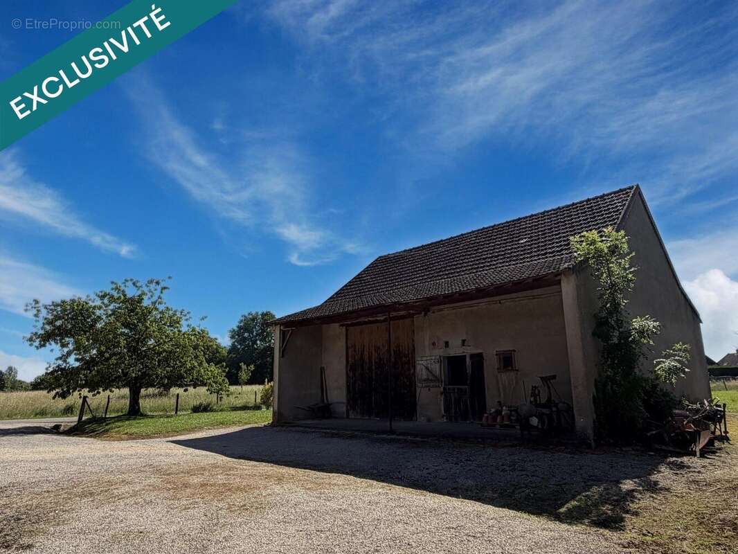 Maison 98 m² à Louhans  - photo 2