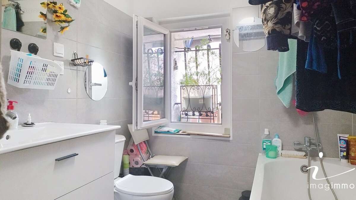 Maison à COURNONSEC