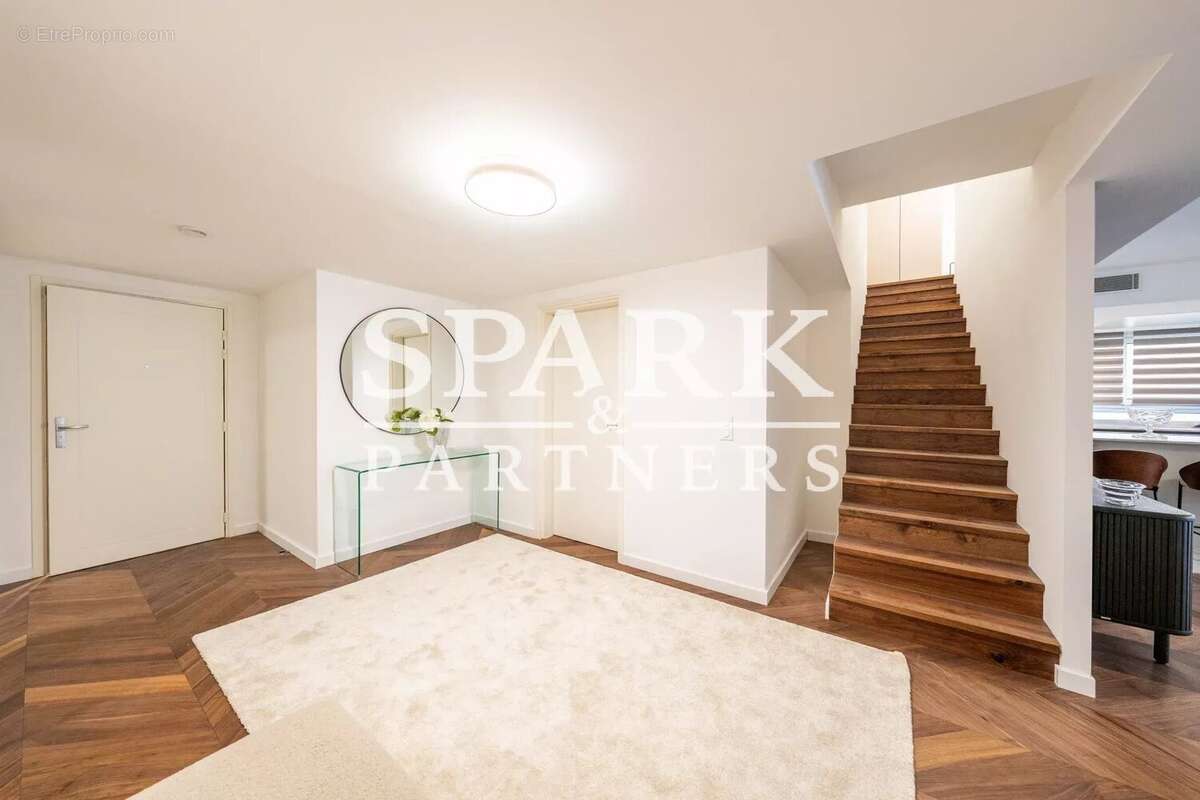 Appartement à ROQUEBRUNE-CAP-MARTIN