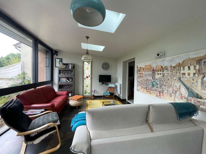 Maison à LES CLAYES-SOUS-BOIS