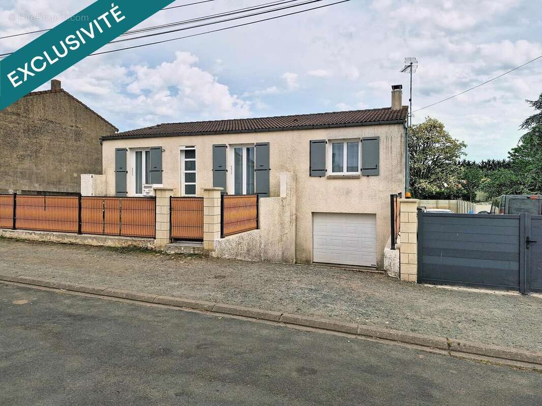 Photo 2 - Maison à NALLIERS