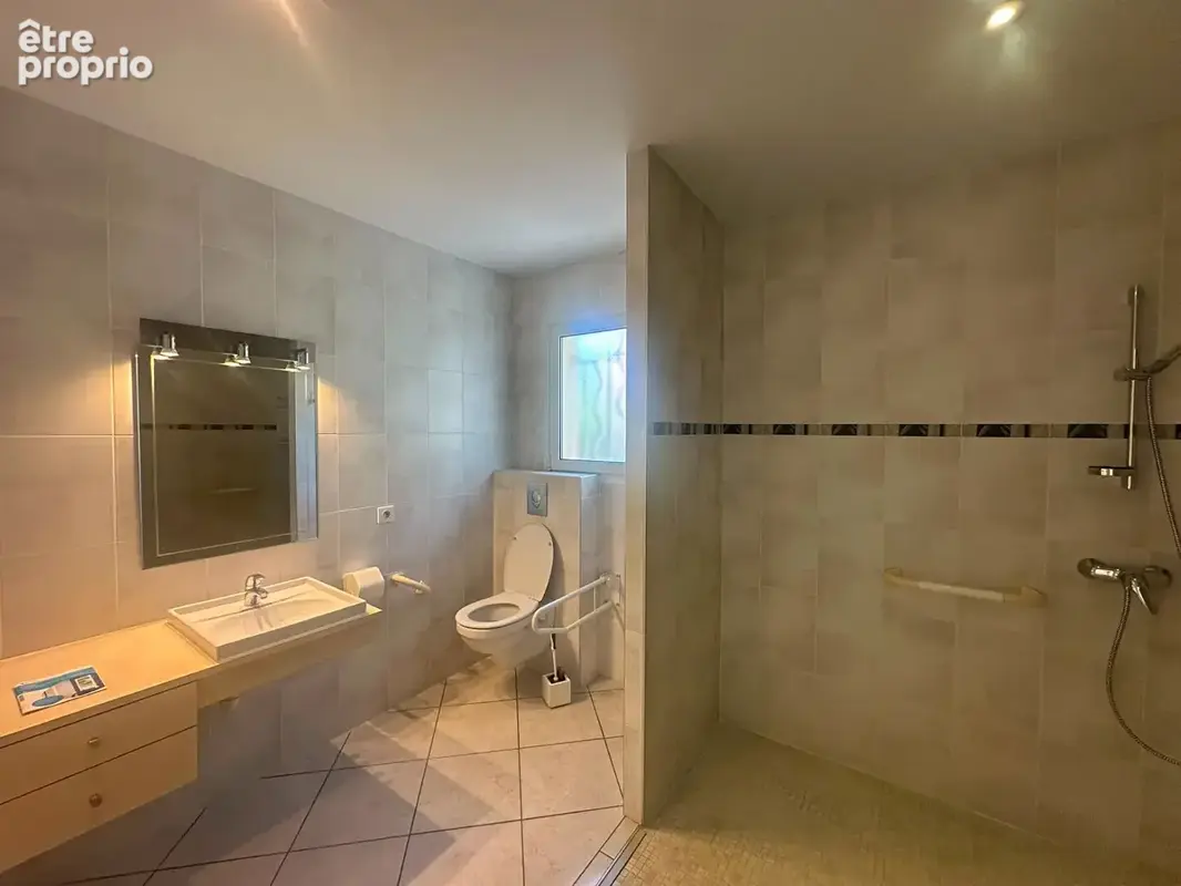 Maison 3 faces de 98 m² entièrement accessible PMR - photo 7