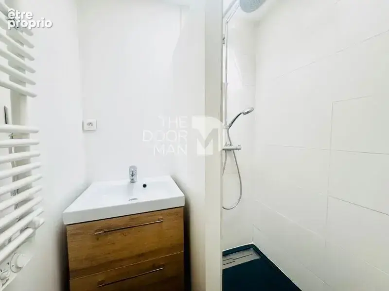 Maison 53000 - photo 8