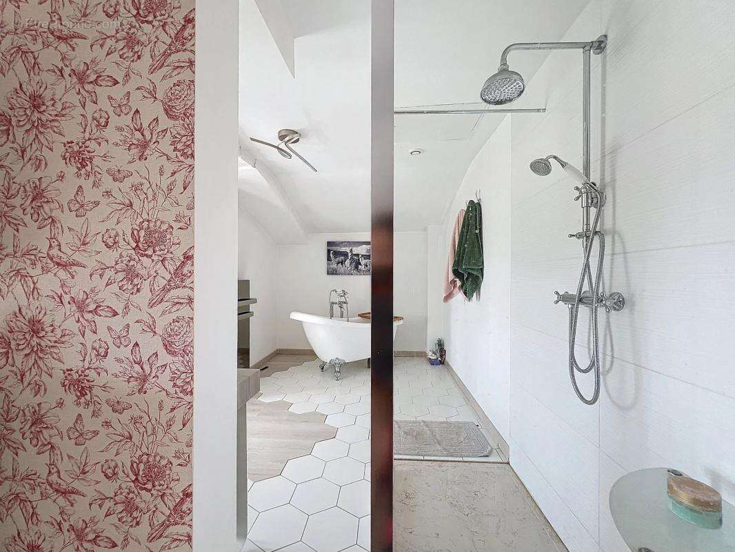 Maison à OYTIER-SAINT-OBLAS