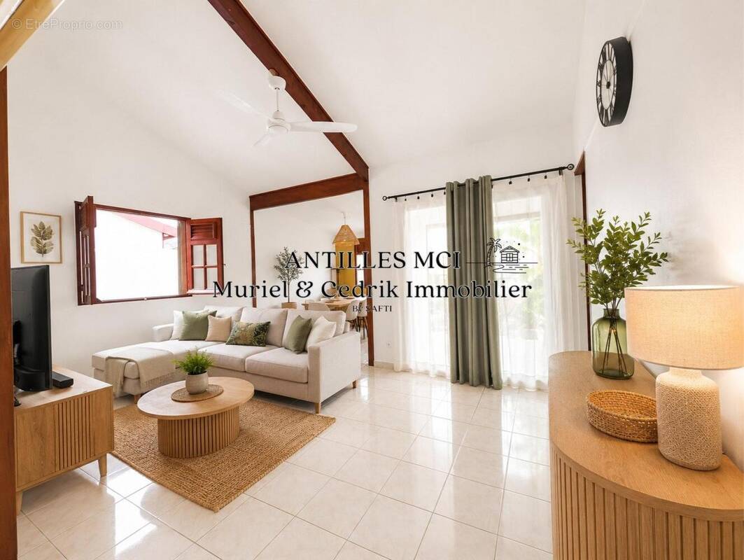 Photo 1 - Maison à RIVIERE-SALEE