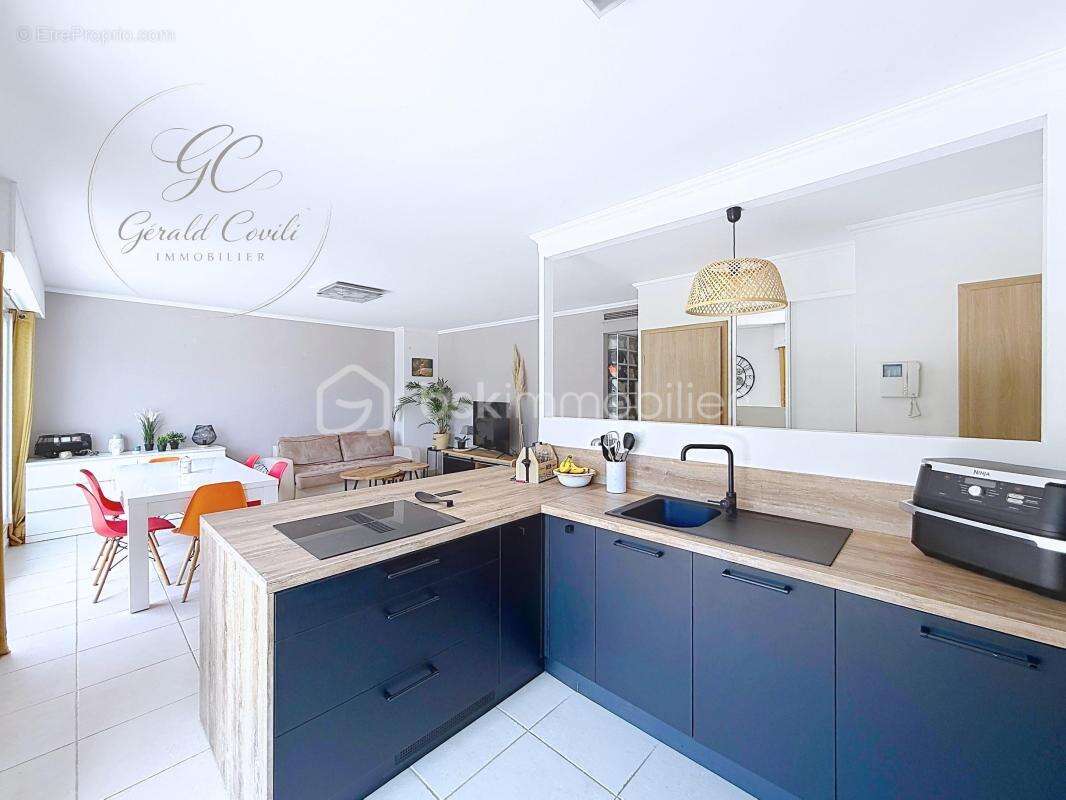 Appartement à MANDELIEU-LA-NAPOULE