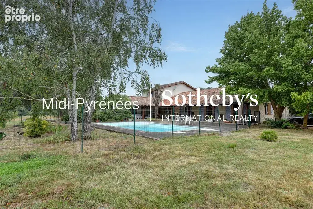 GIROUSSENS : Grande maison familiale à Rafraîchir - photo 14