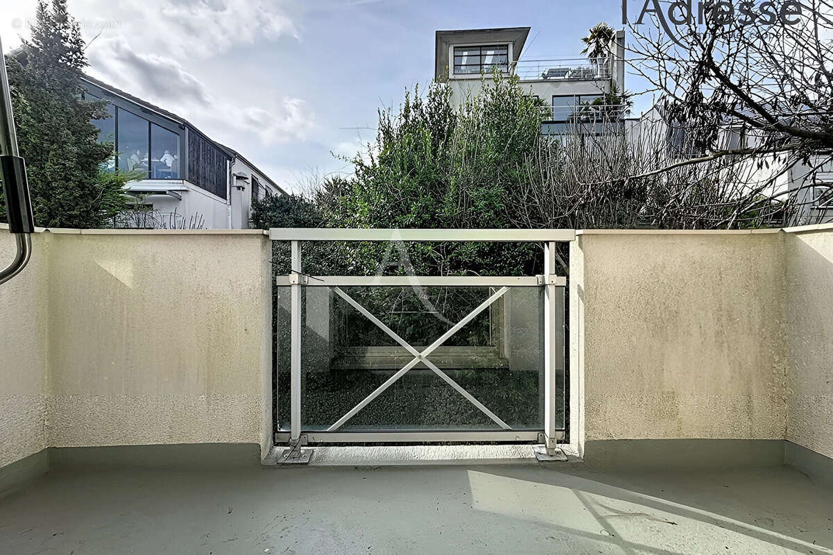 Appartement à SURESNES