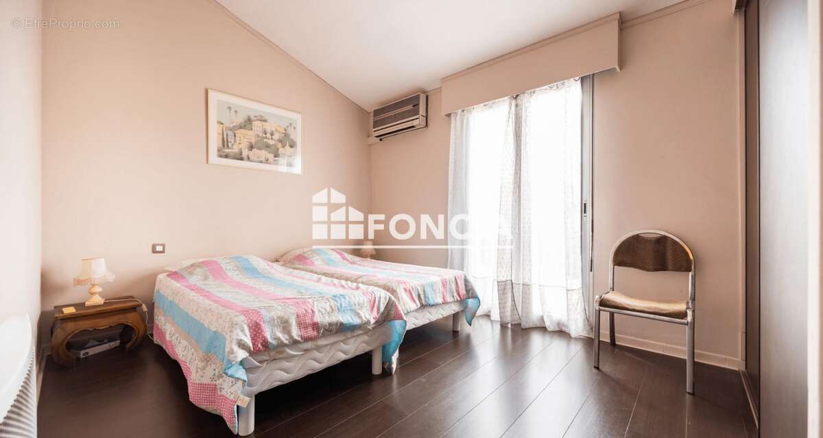 Entre le village et les plages, découvrez cette superbe maison de 105 m² habitables - photo 9