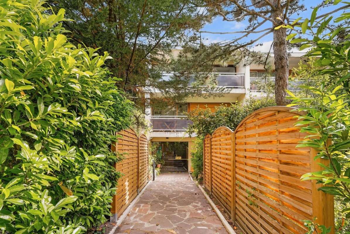 Appartement à COLOMBES