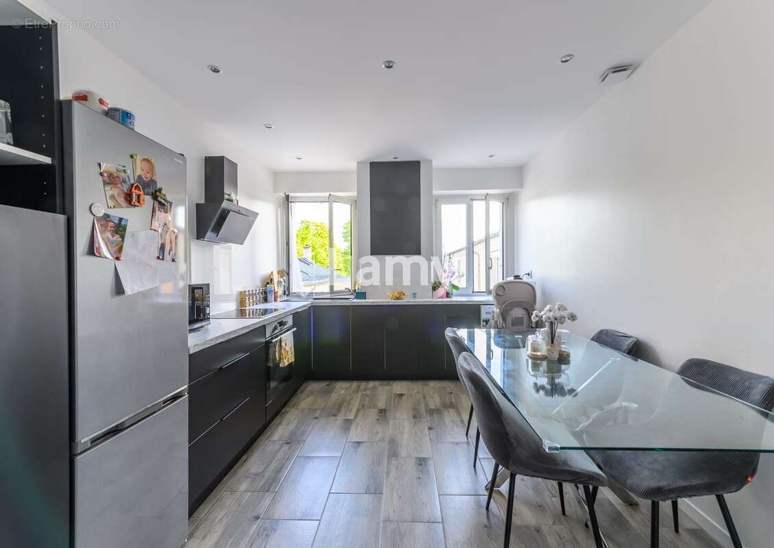 Appartement à CLAYE-SOUILLY