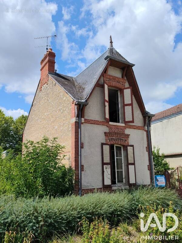 Photo 1 - Maison à SAINTE-GENEVIEVE-DES-BOIS